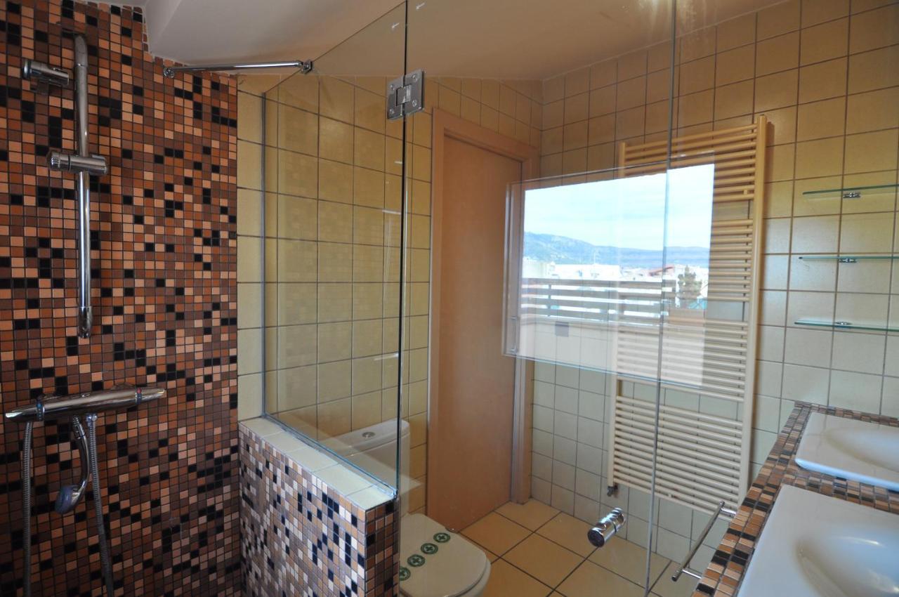 Rnet - Apartments Roses Centre Екстер'єр фото