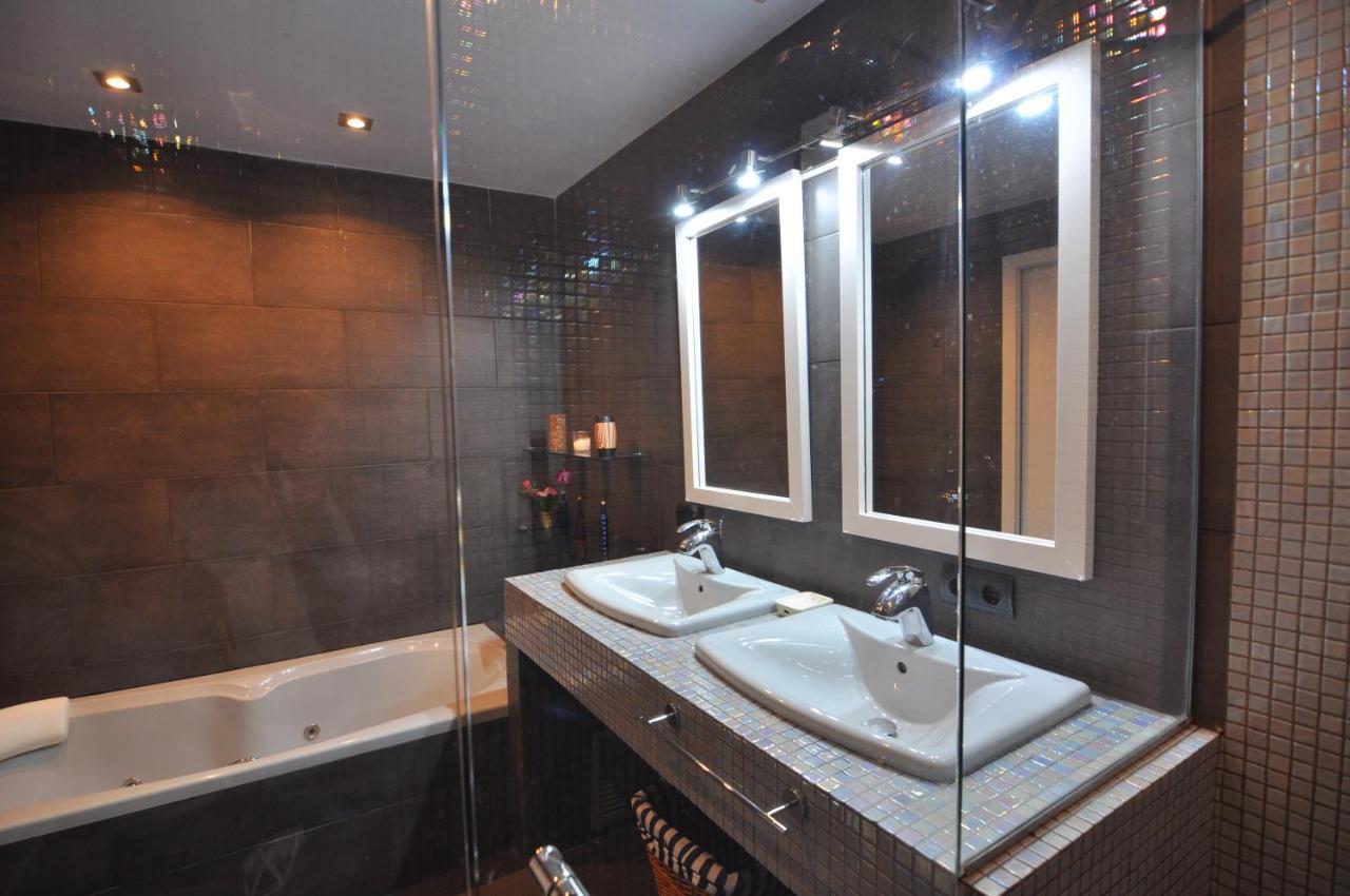 Rnet - Apartments Roses Centre Екстер'єр фото