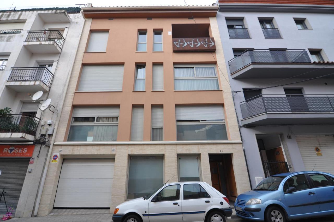 Rnet - Apartments Roses Centre Екстер'єр фото